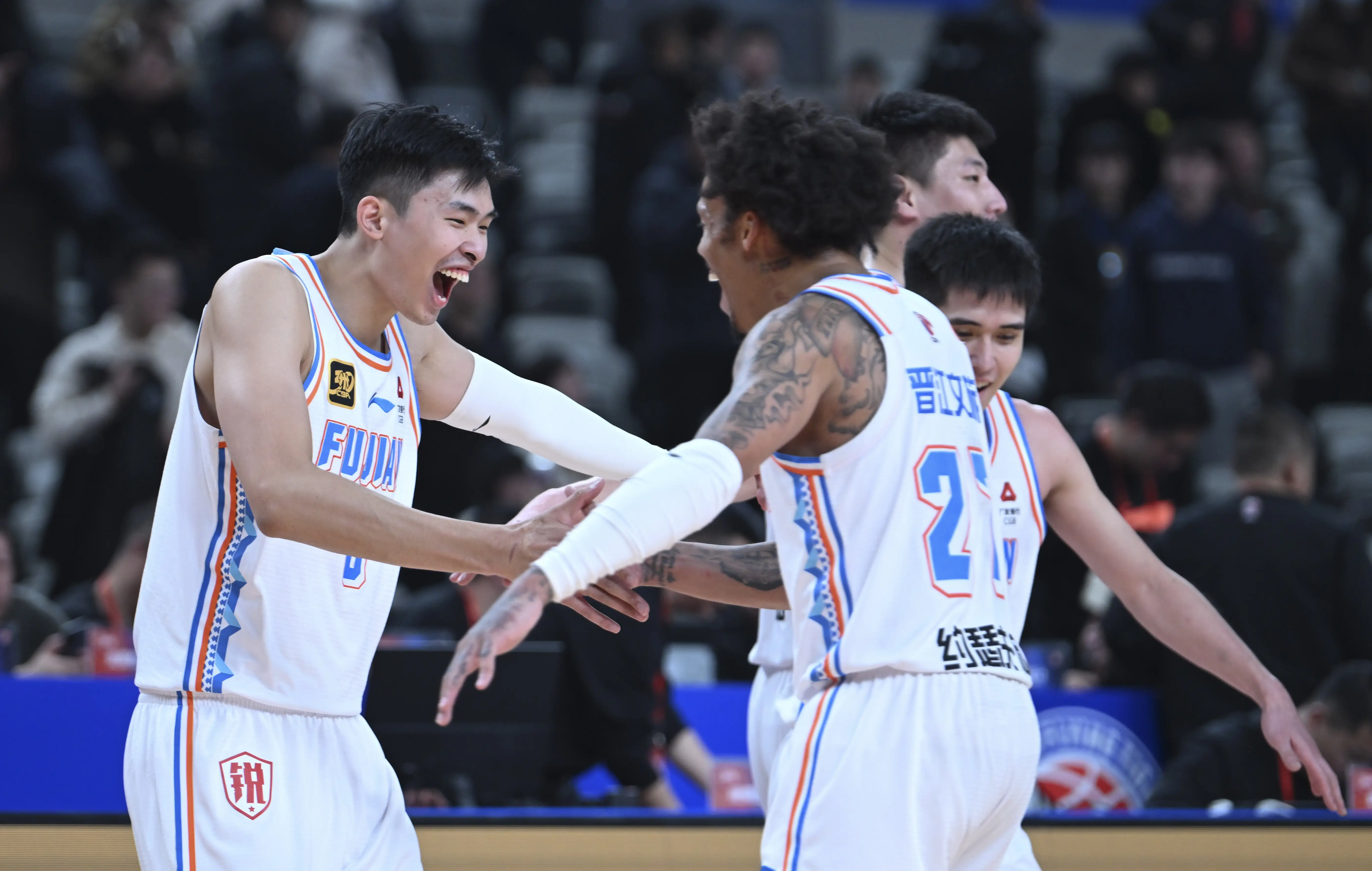 国际比赛日CBA常规赛焦点战，纽约尼克斯伤情更新，态度坚定，更衣室氛围转暖的简单介绍-开云大陆中国