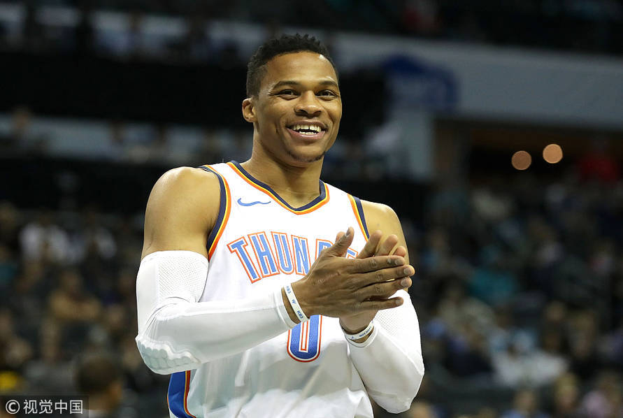 关于俄克拉荷马雷霆迎国王杯关键赛；赛后更衣室发声；管理层满意；团队化学反应显著的信息